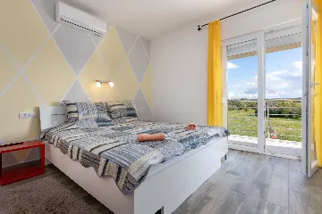 Family Villa with Pool in Kaštelir