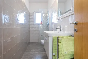 Family Villa with Pool in Kaštelir