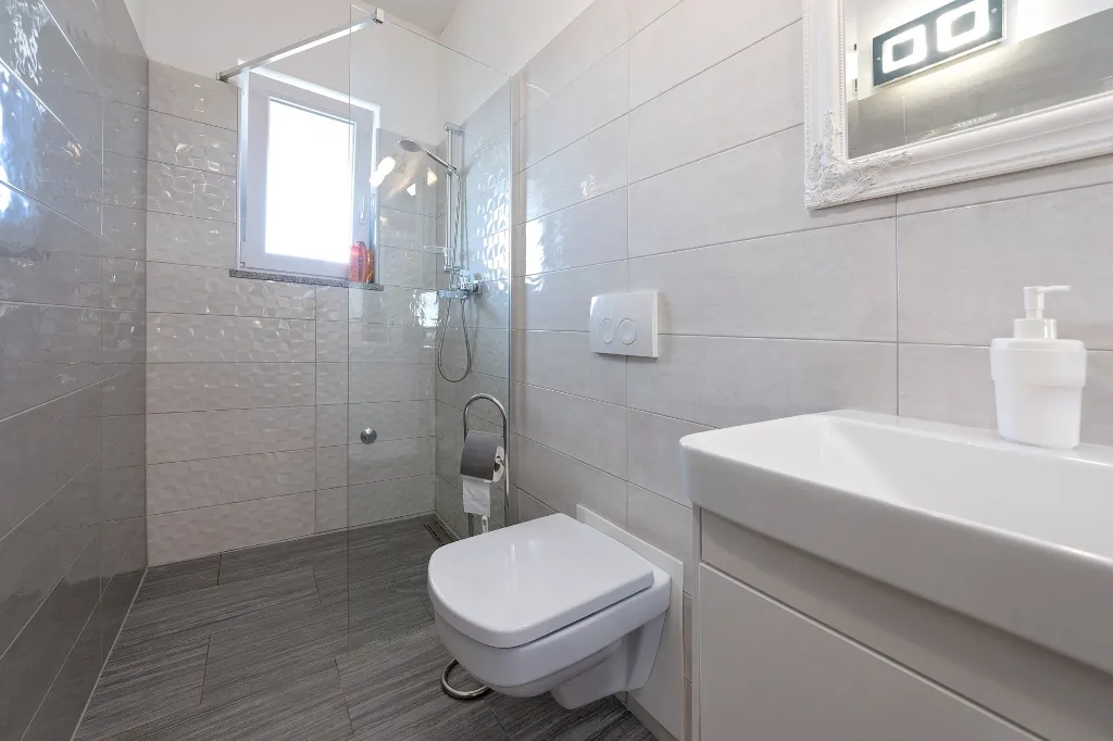 Family Villa with Pool in Kaštelir