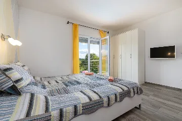 Family Villa with Pool in Kaštelir