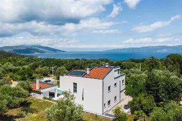 Modern Villa with Pool and Sauna in Labin