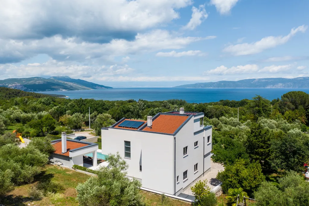 Modern Villa with Pool and Sauna in Labin