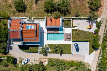 Modern Villa with Pool and Sauna in Labin