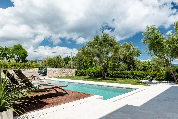Modern Villa with Pool and Sauna in Labin