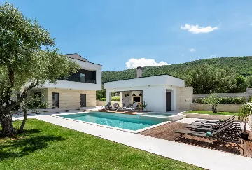 Modern Villa with Pool and Sauna in Labin