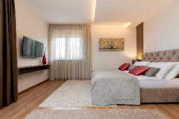 Modern Villa with Pool and Sauna in Labin