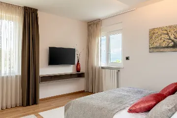 Modern Villa with Pool and Sauna in Labin