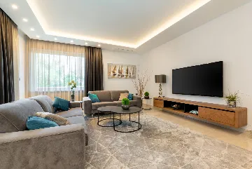 Modern Villa with Pool and Sauna in Labin