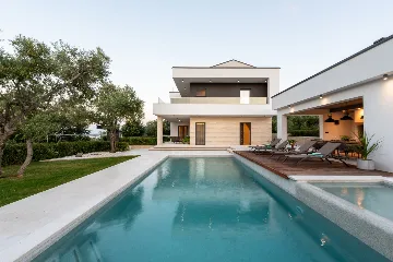 Modern Villa with Pool and Sauna in Labin