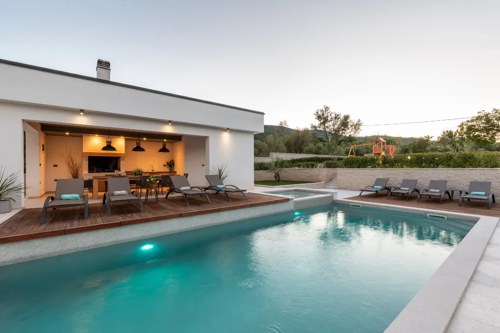 Modern Villa with Pool and Sauna in Labin