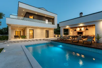 Modern Villa with Pool and Sauna in Labin