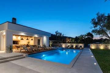 Modern Villa with Pool and Sauna in Labin