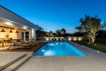 Modern Villa with Pool and Sauna in Labin