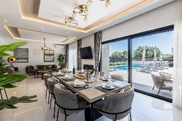 Modern Family Villa with Pool in Marina