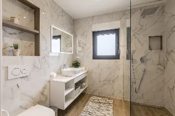 Modern Family Villa with Pool in Marina