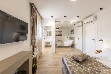 Modern Family Villa with Pool in Marina