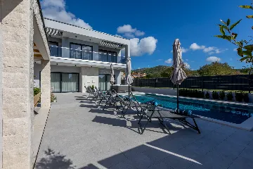 Modern Family Villa with Pool in Marina