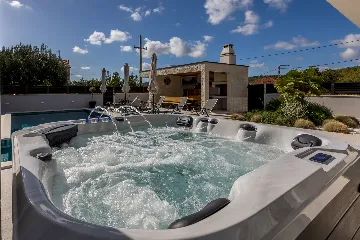 Modern Family Villa with Pool in Marina