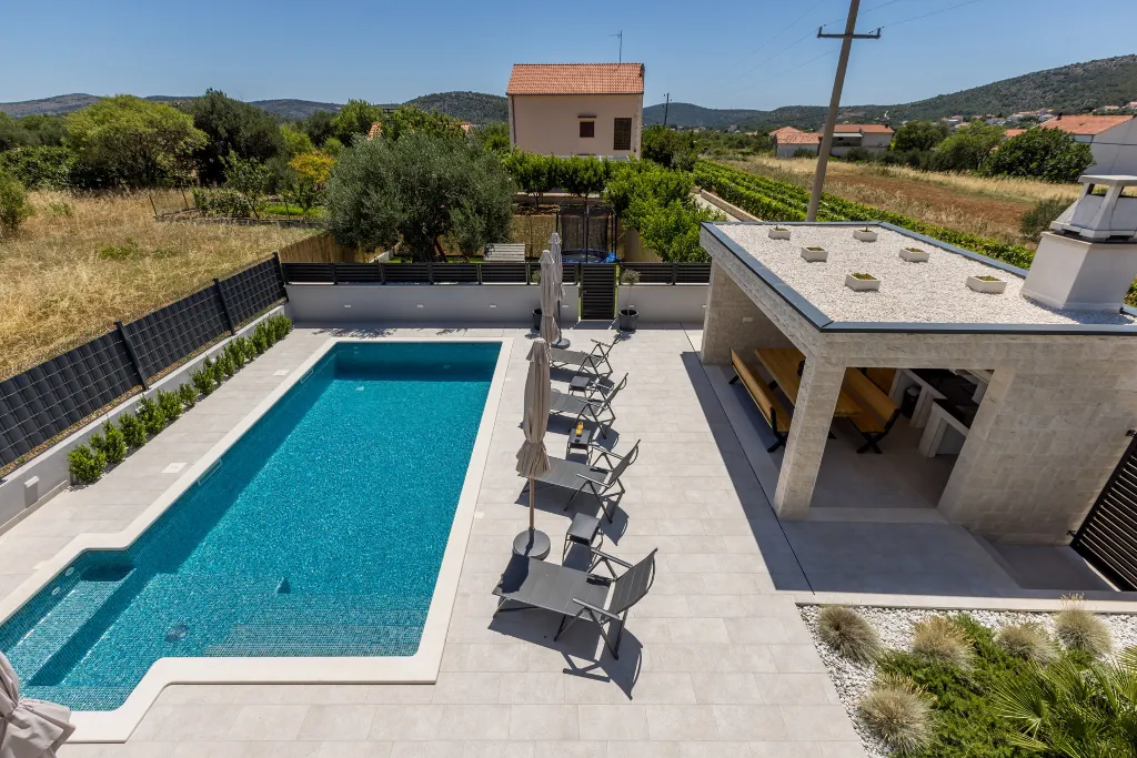 Modern Family Villa with Pool in Marina