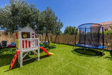 Modern Family Villa with Pool in Marina