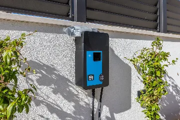 Modern Family Villa with Pool in Marina