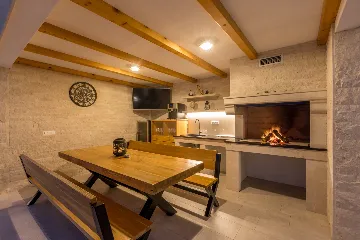 Modern Family Villa with Pool in Marina