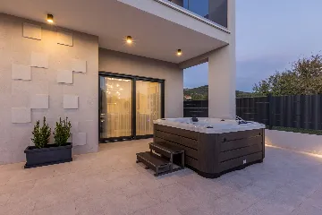 Modern Family Villa with Pool in Marina