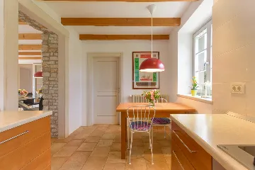 Spacious Countryside Villa with Pool near Marčana