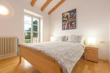 Spacious Countryside Villa with Pool near Marčana