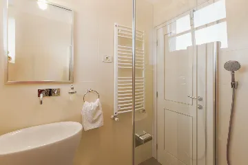 Spacious Countryside Villa with Pool near Marčana