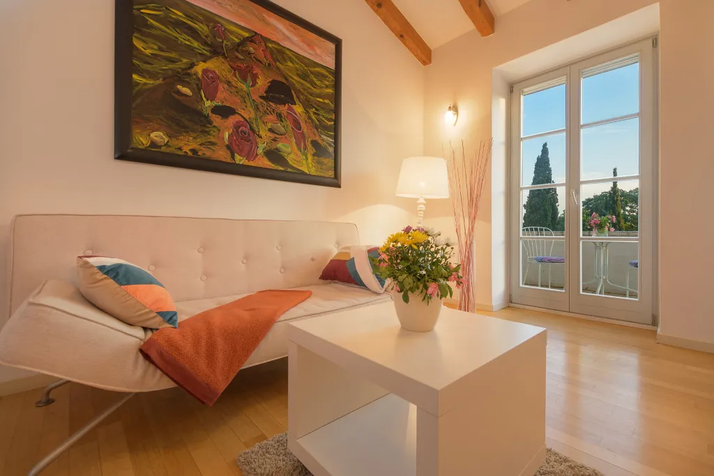 Spacious Countryside Villa with Pool near Marčana