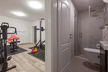 Stone Retreat Villa with Pool in Tučepi