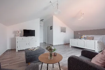 Stone Retreat Villa with Pool in Tučepi