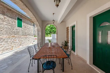 Stone Retreat Villa with Pool in Tučepi