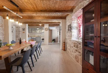 Stone Retreat Villa with Pool in Tučepi