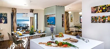 Contemporary Villa with Heated Pool in Omiš