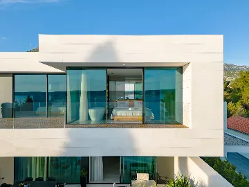 Modern Villa with Heated Pool in Starigrad Paklenica