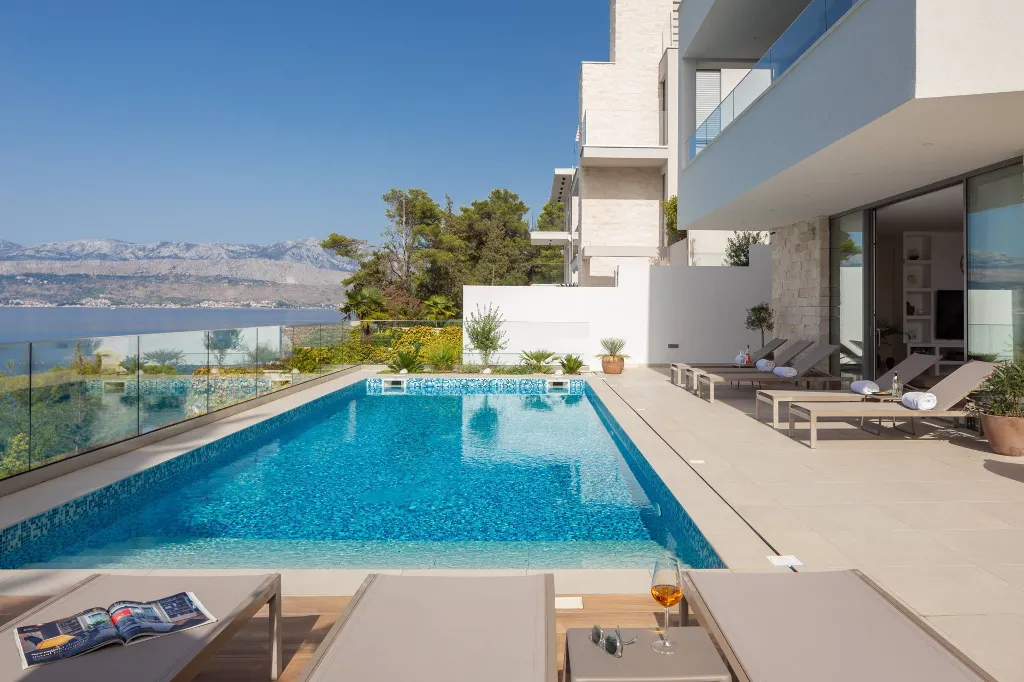 Seaside Villa Retreat with Pool in Splitska