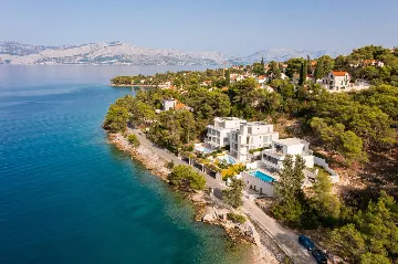 Seaside Villa Retreat with Pool in Splitska