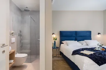 Seaside Villa Retreat with Pool in Splitska