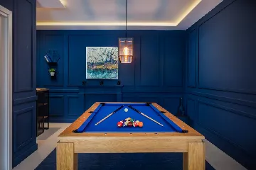 Seaside Villa Retreat with Pool in Splitska