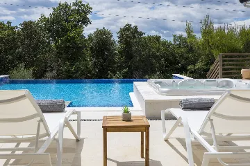 Modern Villa with Pool and Parking in Labin
