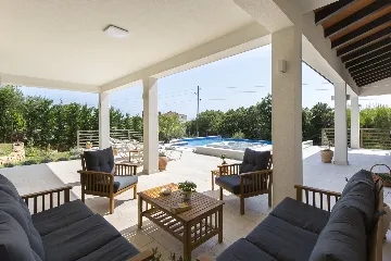 Modern Villa with Pool and Parking in Labin