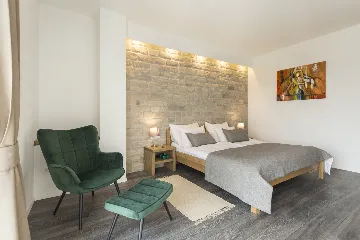 Modern Villa with Pool and Parking in Labin