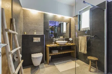 Modern Villa with Pool and Parking in Labin