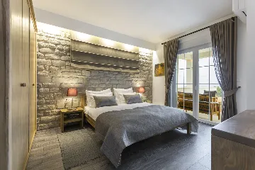 Modern Villa with Pool and Parking in Labin