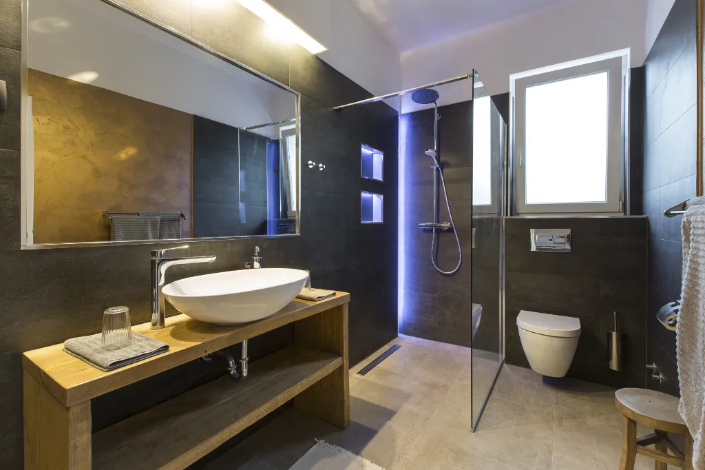 Modern Villa with Pool and Parking in Labin