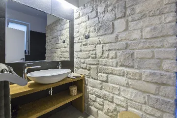 Modern Villa with Pool and Parking in Labin