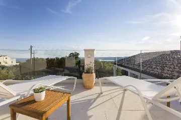 Modern Villa with Pool and Parking in Labin