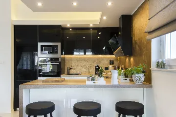 Modern Villa with Pool and Parking in Labin